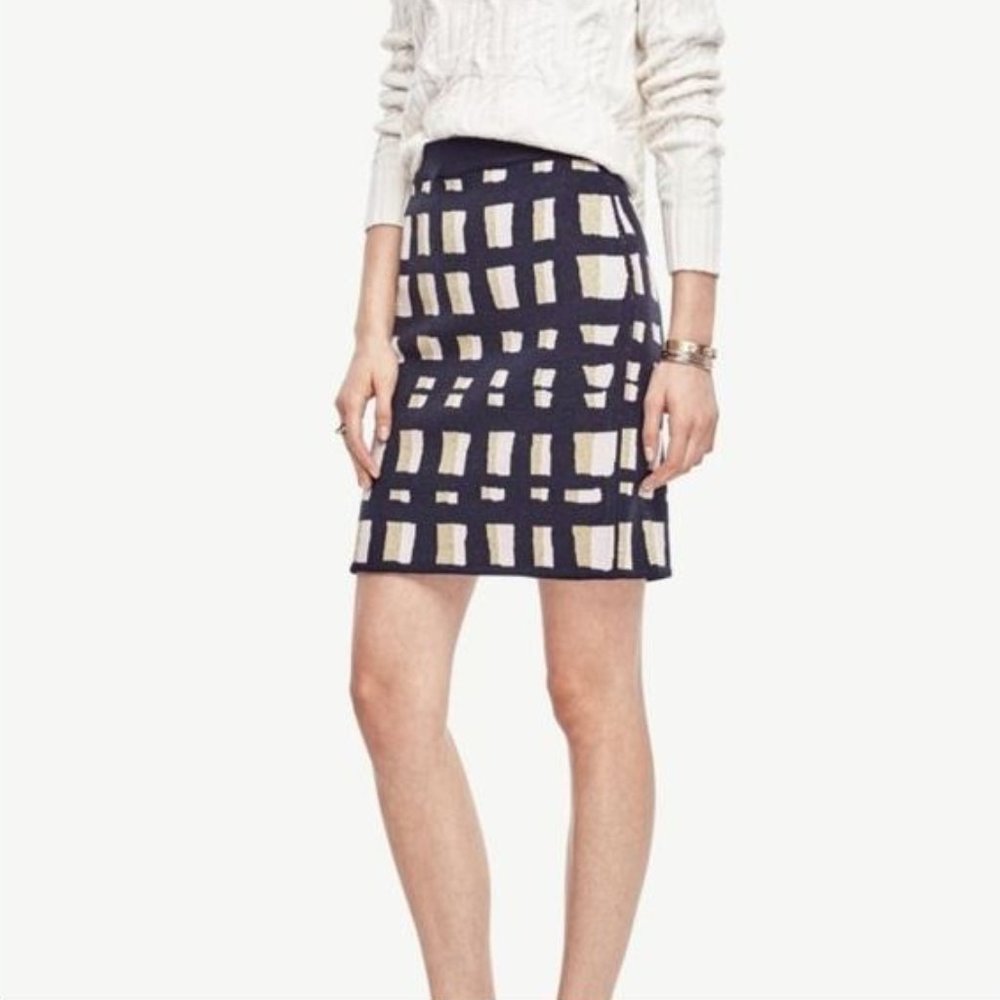 NWT Ann Taylor Lattice Knit Skirt - Picture 3 of 5